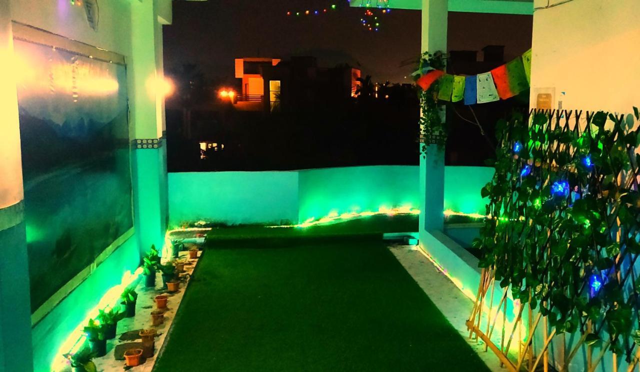 מלון גווהטי Cupidtrails Backpacker'S Penthouse מראה חיצוני תמונה