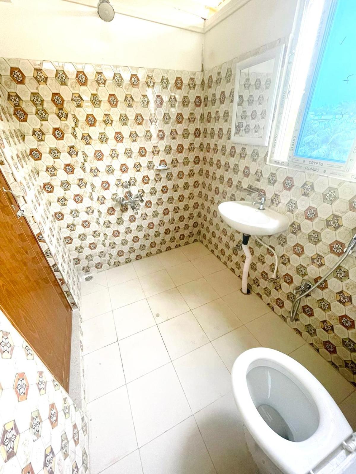 מלון גווהטי Cupidtrails Backpacker'S Penthouse מראה חיצוני תמונה